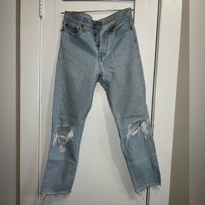 Levi’s Wedgie Icon Fit Light Blue Distressed Jeans 27